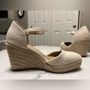 A New Day wedge sandals 7